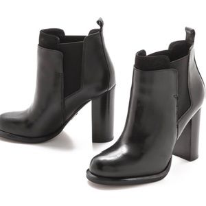 Sam Edelman Kenner Leather Bootie Size 7